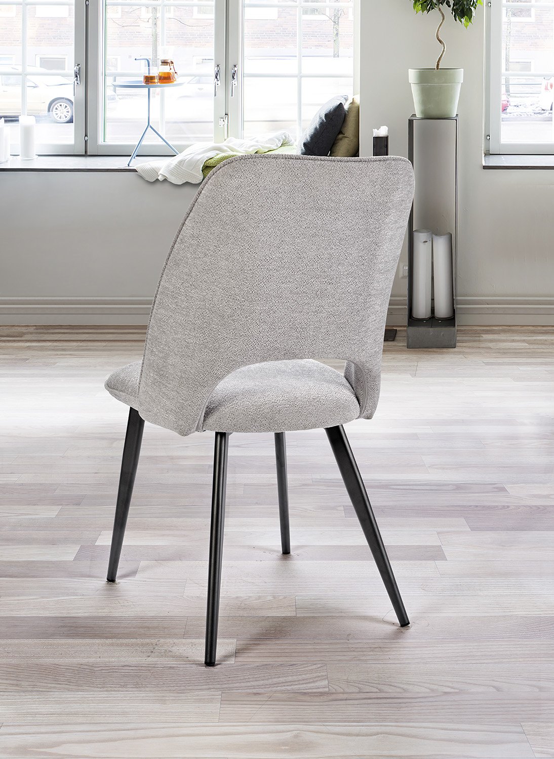 Chaise gris perle tissu moderne ROXANE