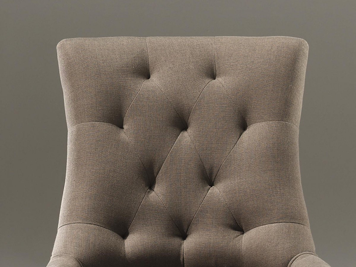 Lot de 2 chaises capitonnées tissu taupe CONSTANCE