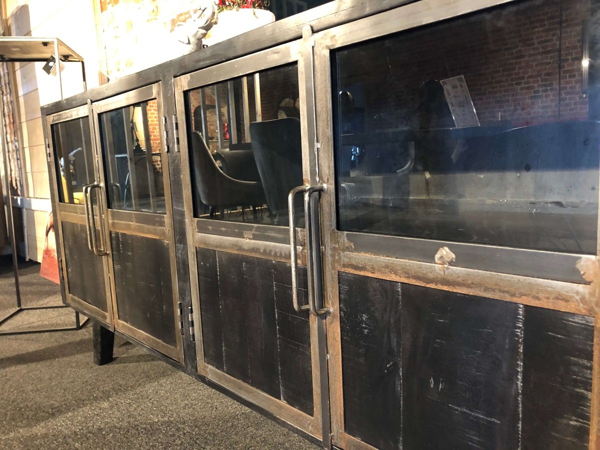 Buffet industriel noir bois massif et métal BLACKPEARL