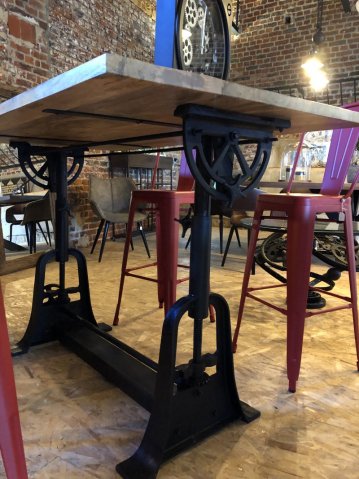 Table à manivelle métal et bois industriel FACTORY