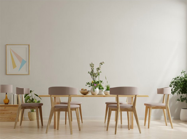Table style scandinave en bois clair